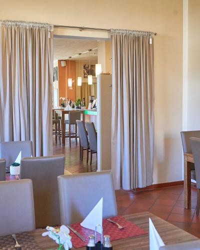 Social Media Post: Restaurant